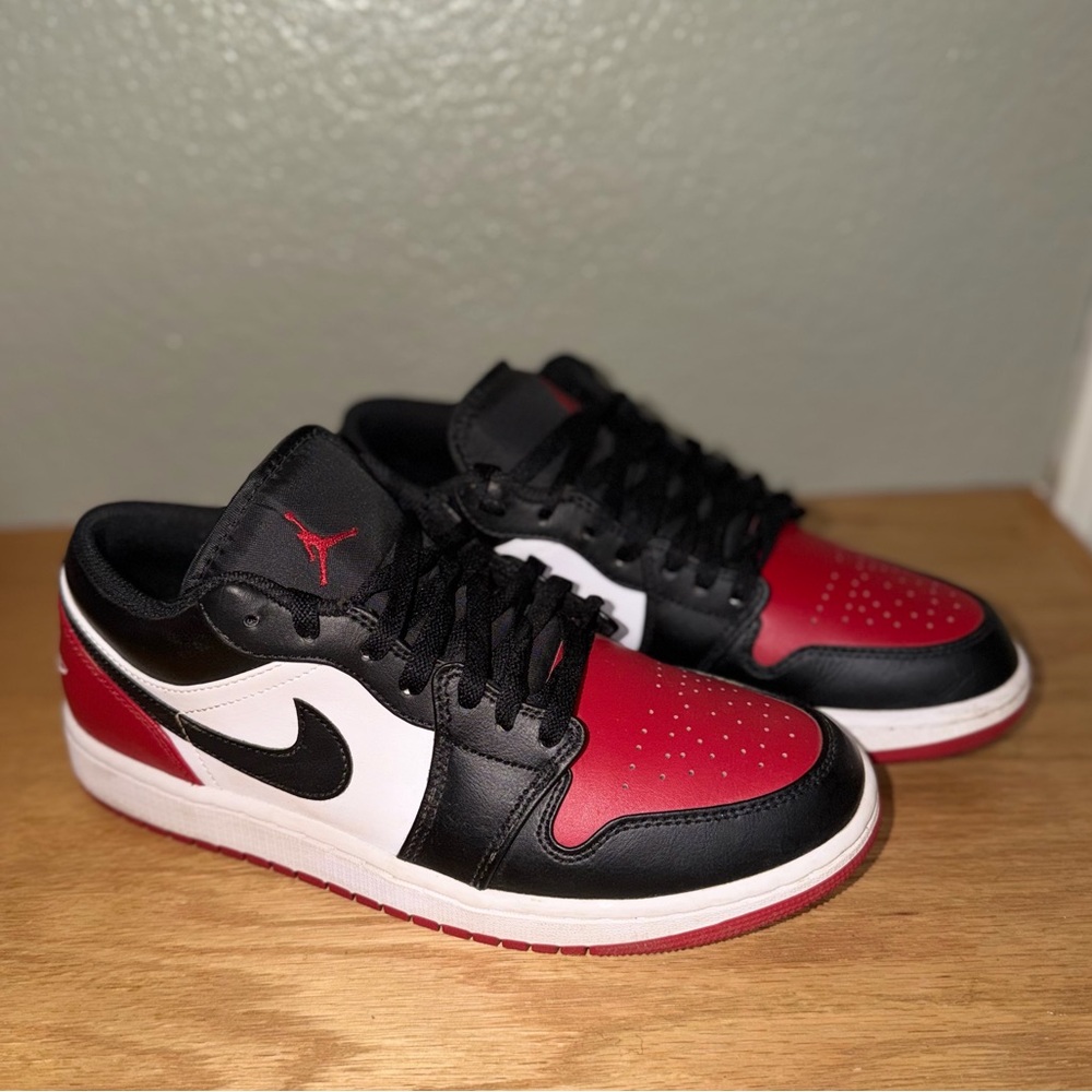 Air Jordan Low Red Black Sneakers